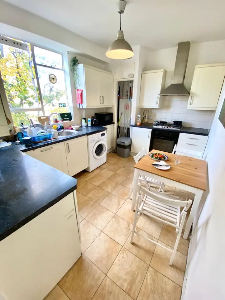 Double room in Warwick Ave / Paddington / Edgware Rd